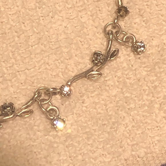 Flowering Vine Silver Rhinestone Necklace - Picture 2 of 4